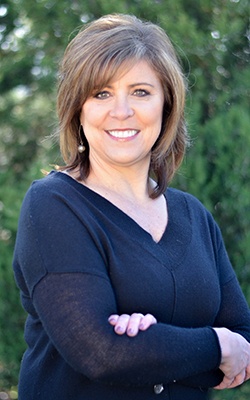 Headshot of front desk coordinator Renee